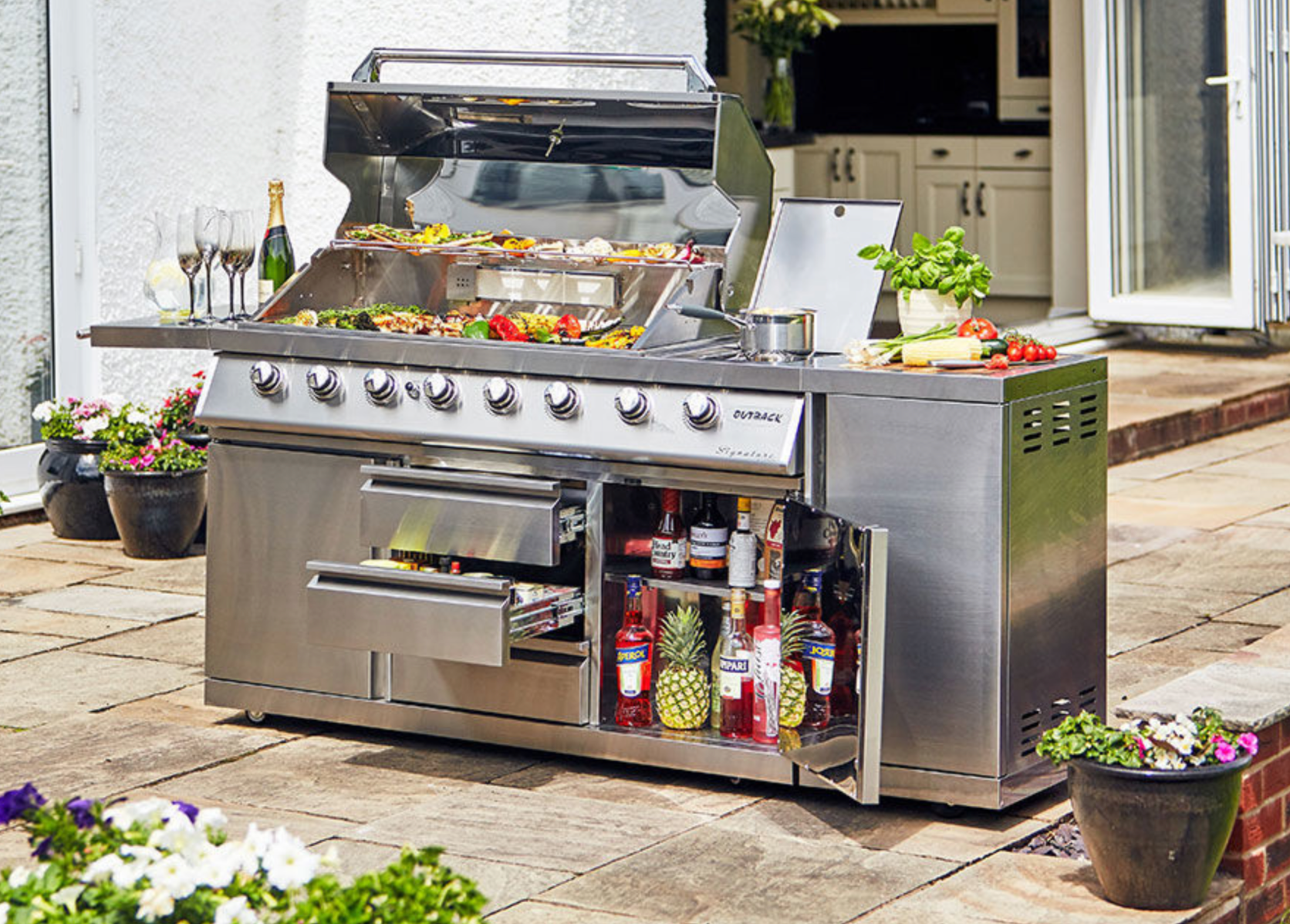 Outback Signature II 6 Burner Hybrid – Stainless Steel + Gas Bottle Cabinet